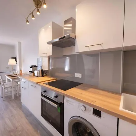 06ap-beau Studio Renove 4 Personnes A 2 Pas De La Plage